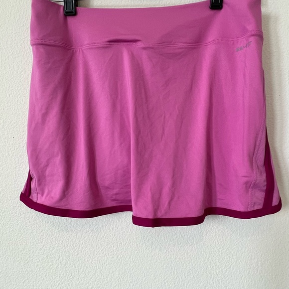 Women’s Nike Magenta Tennis Skirt-M NWT - Picture 2 of 5